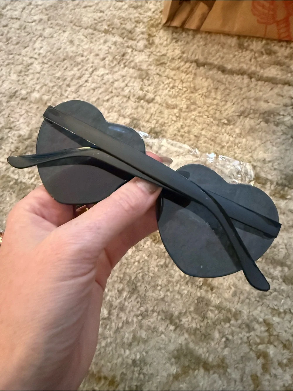 Heart-Shaped Black Sunglasses